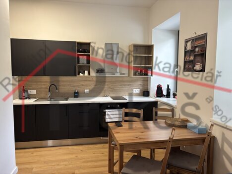 Prodej apartmánu 1+kk v Javorné – vybavený, s wellness