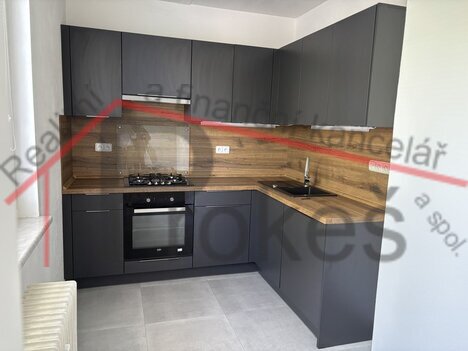 Pronájem bytu 2+1, 53 m² – Pod Hůrkou, Klatovy