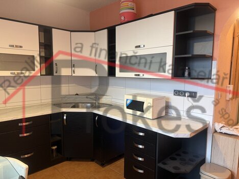 Útulný byt 1+1, 39 m² –  v Zahradní ulici s balkonem