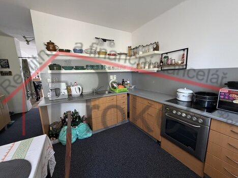 Pronájem světlého bytu 2+1 (56 m²) v oblíbené lokalitě Klatovy – Rozvoj